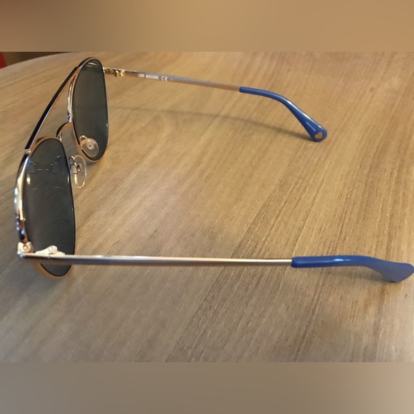 Love Moschino NWOT aviator sunglasses - Picture 5 of 5
